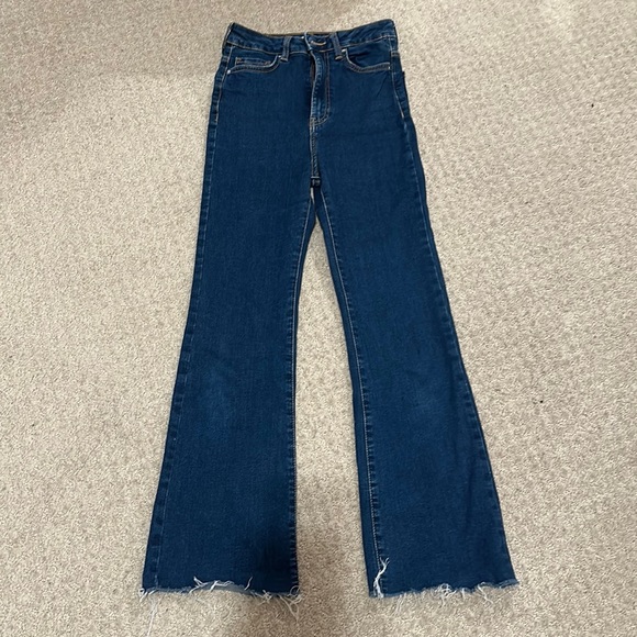 Forever 21 Flared Jeans Dark Denim Mid Rise - Picture 1 of 4